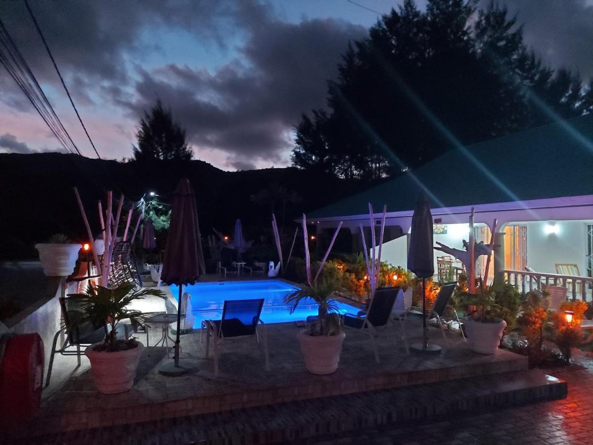 براسلين Leo'S Petit Villa Annex المظهر الخارجي الصورة